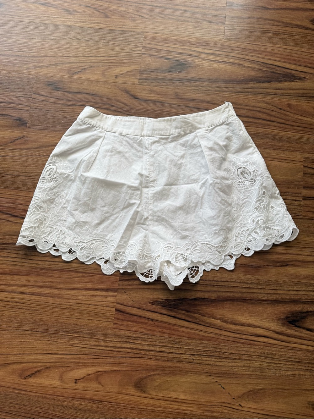 Zara White Scalloped Lace Hem Skort